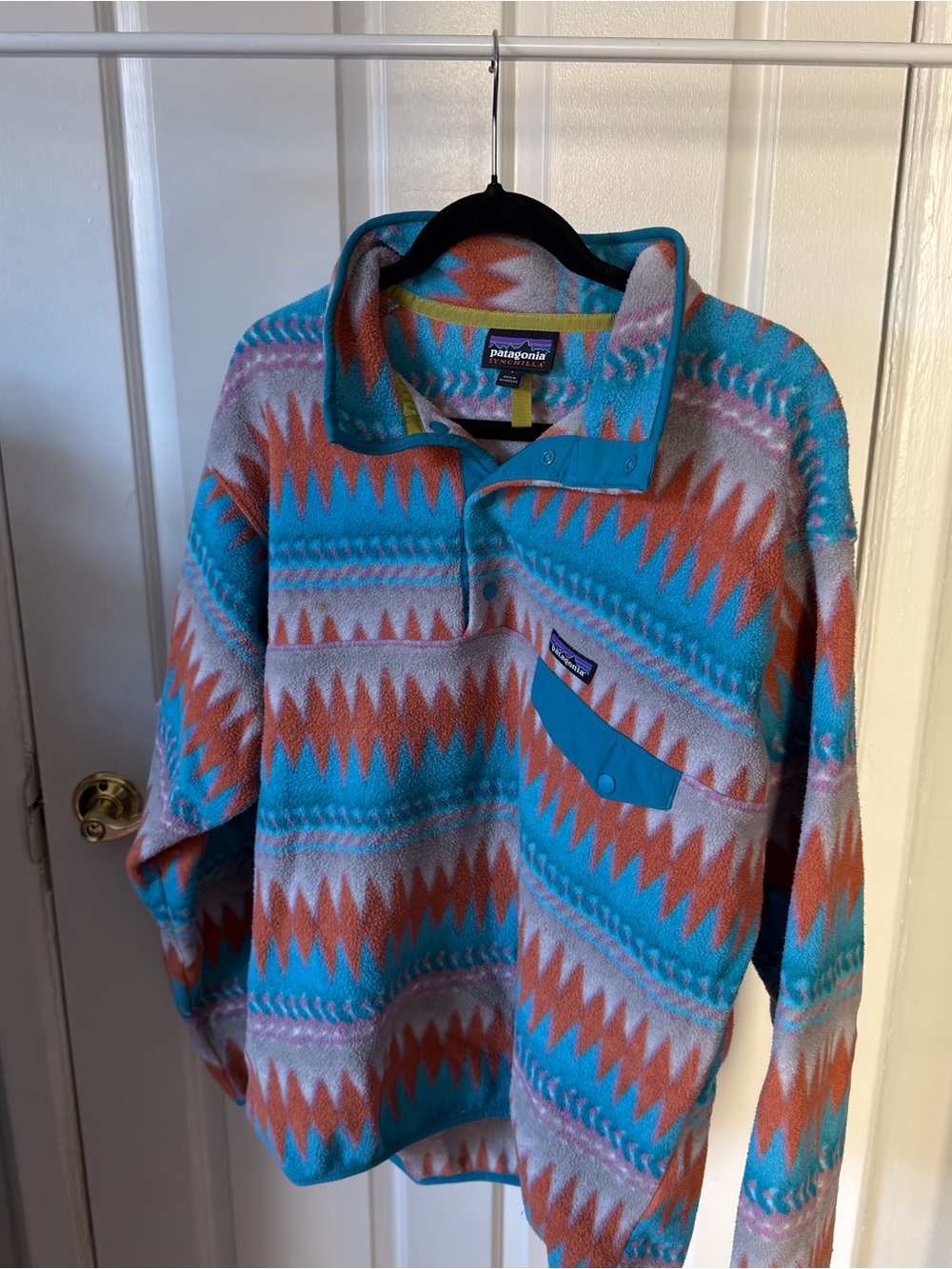 Patagonia Men’s Turquoise & Rust Patterned Synchilla Snap-T Fleece
